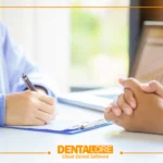 إدارة علاقات المرضى والنمو في عيادات الأسنان